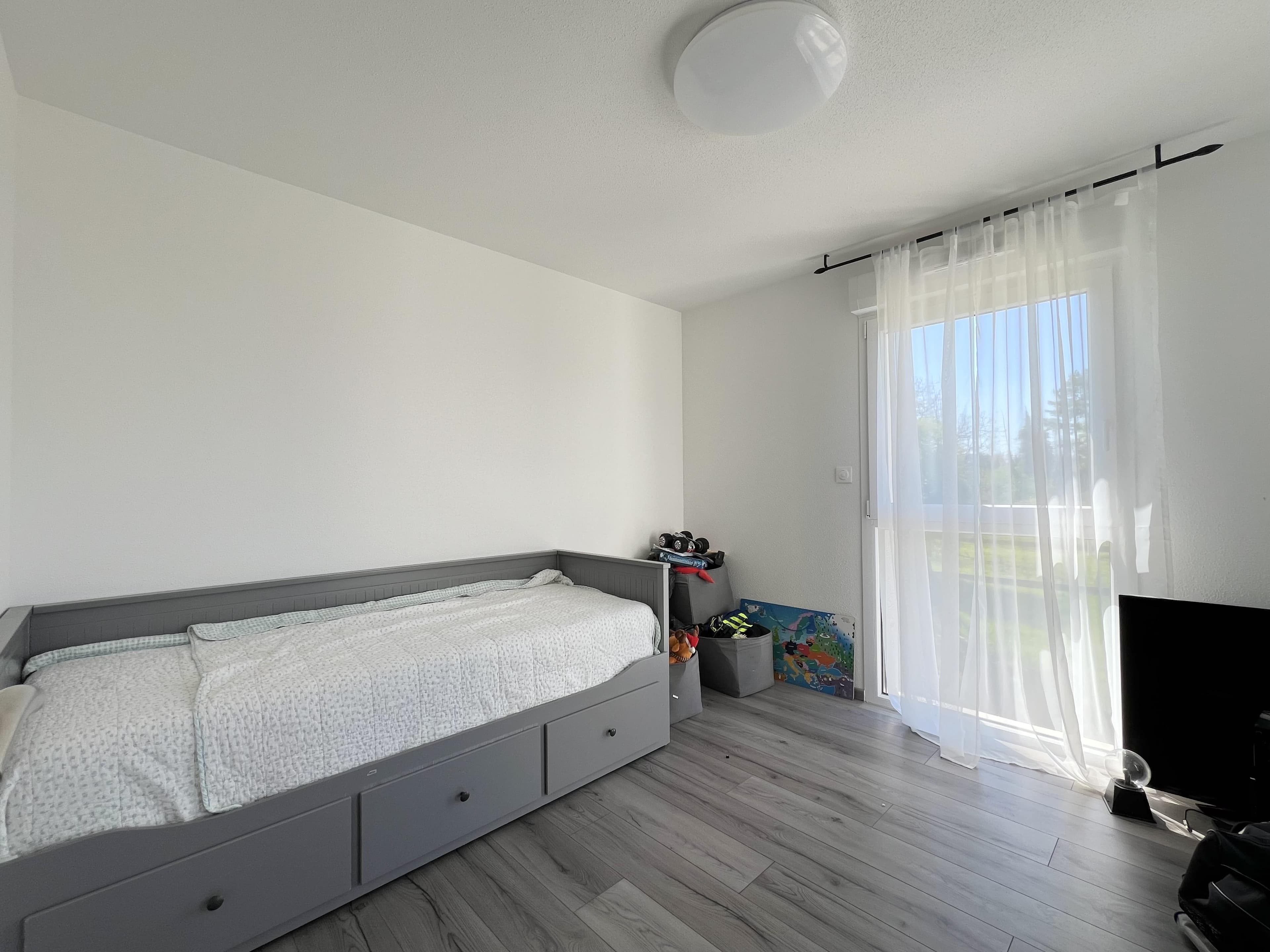 Élégante maison contemporaine de 2024, en impasse, au calme, avec vue dégagée — photo 6