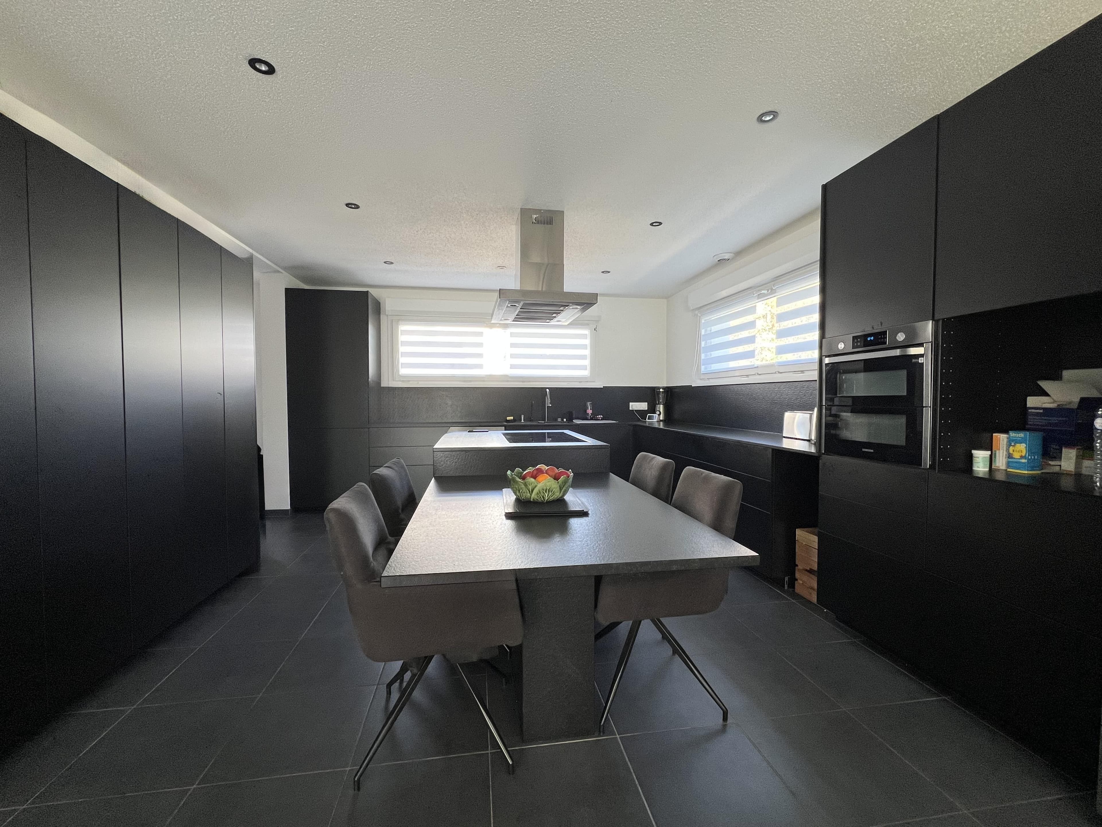 Élégante maison contemporaine de 2024, en impasse, au calme, avec vue dégagée — photo 7