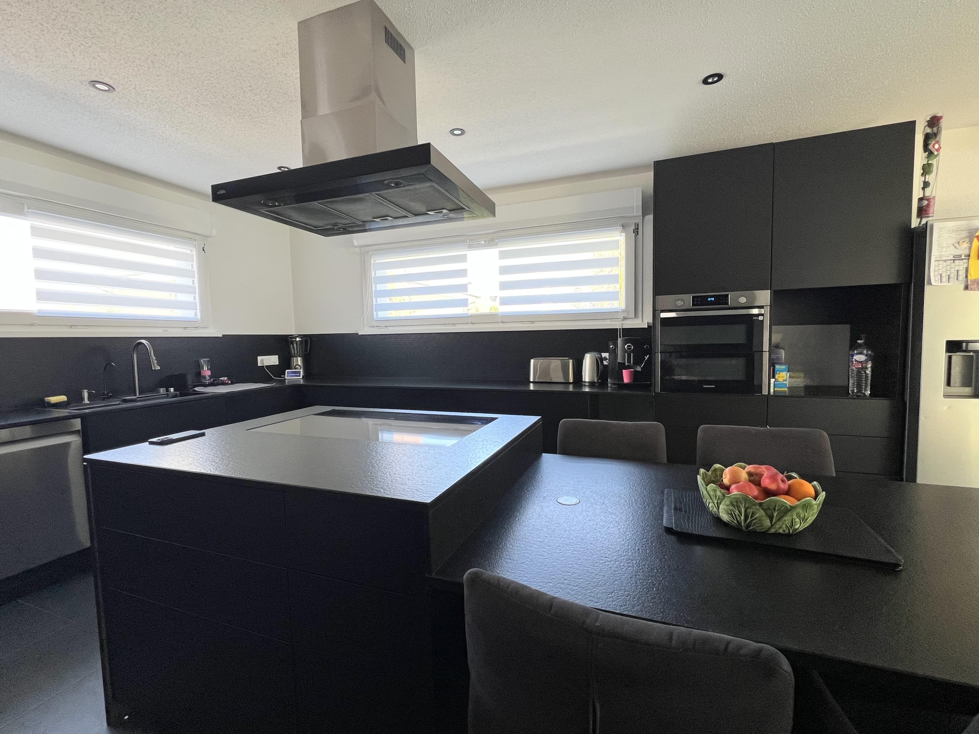 Élégante maison contemporaine de 2024, en impasse, au calme, avec vue dégagée — photo 8