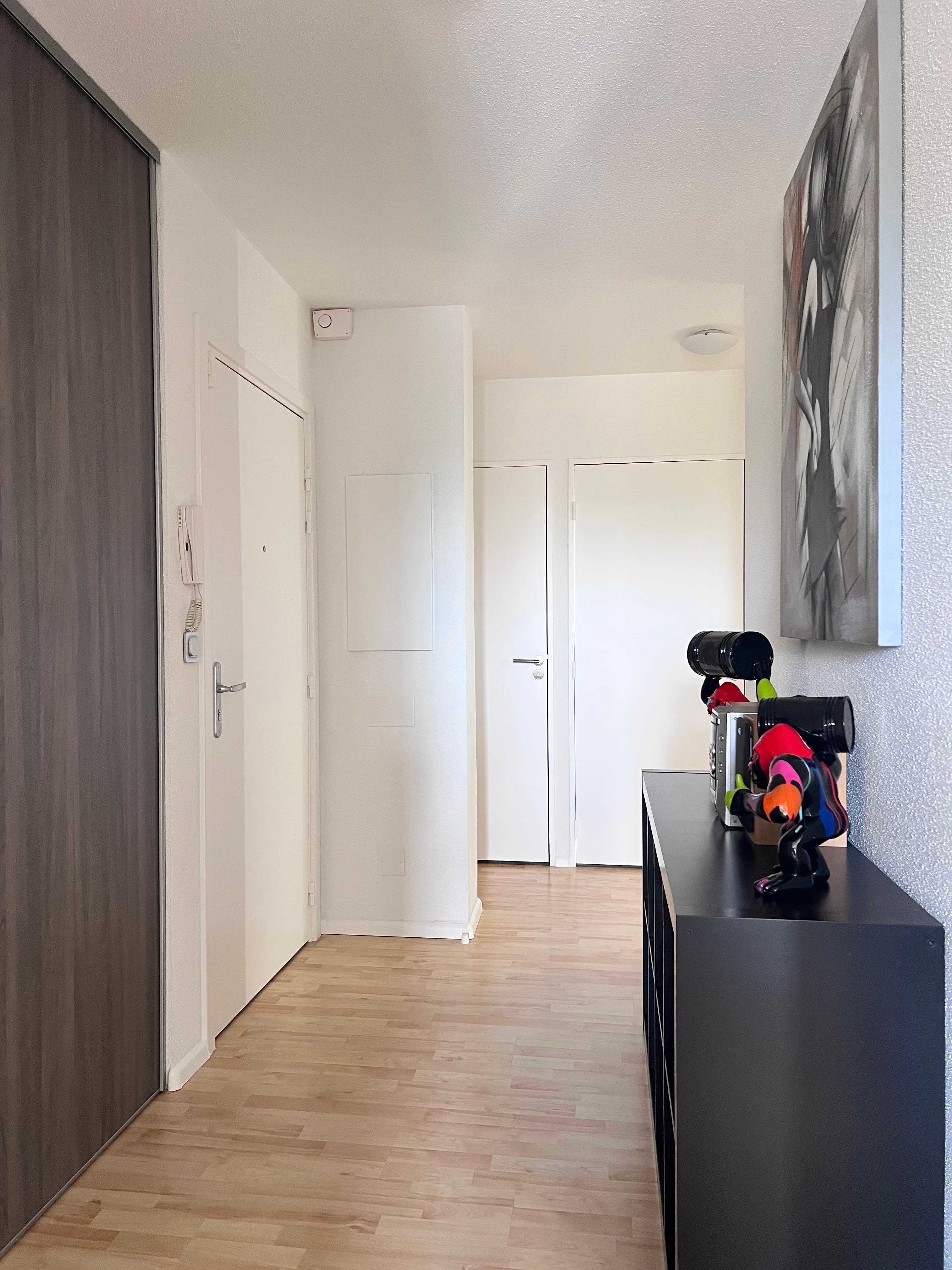 EXCLUSIVITÉ - Appartement T3 avec terrasse et place de parking. — photo 7