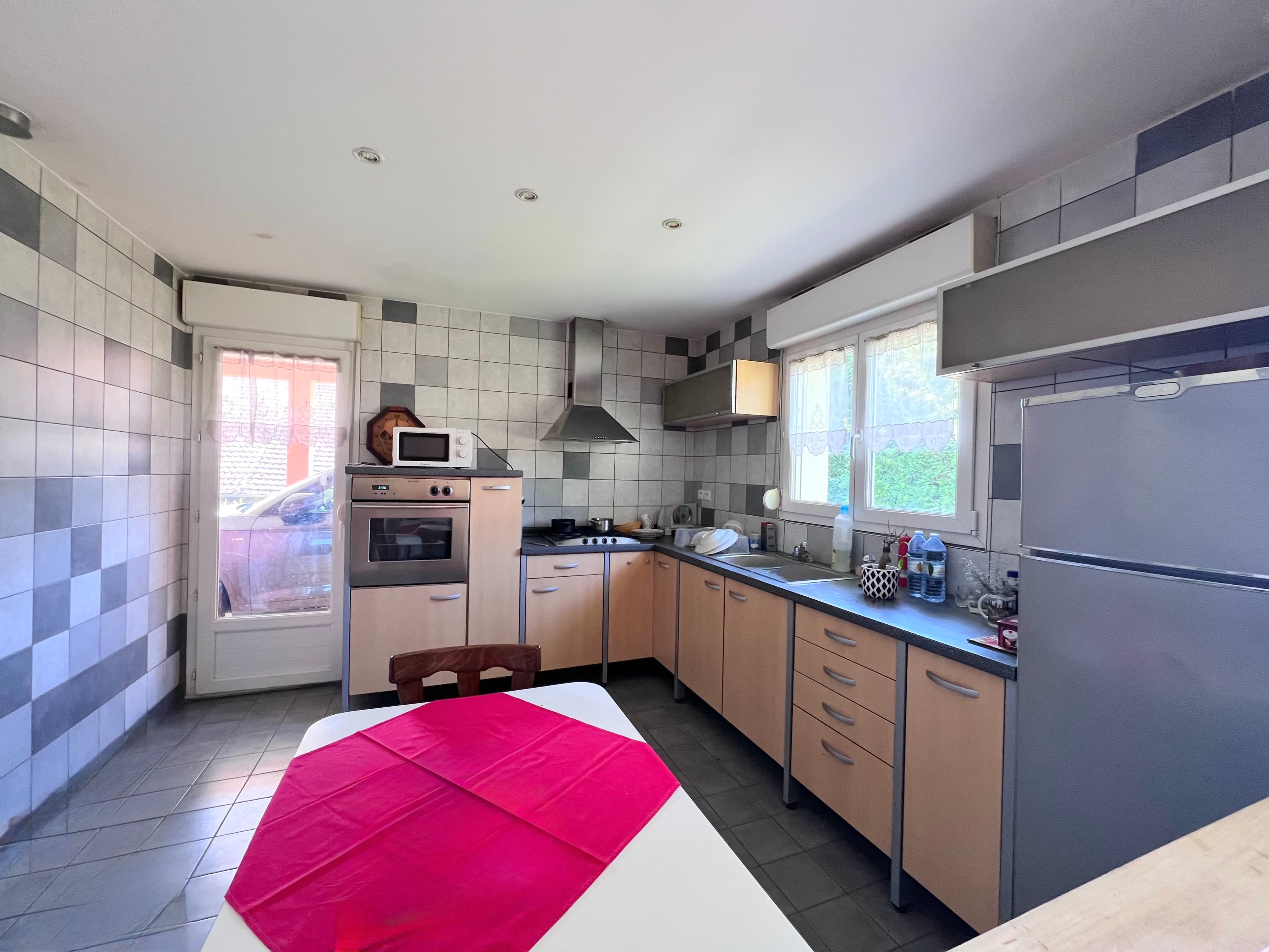 Cadre de vie exceptionnel – Plain-pied familial sur 19 ares de terrain — photo 3