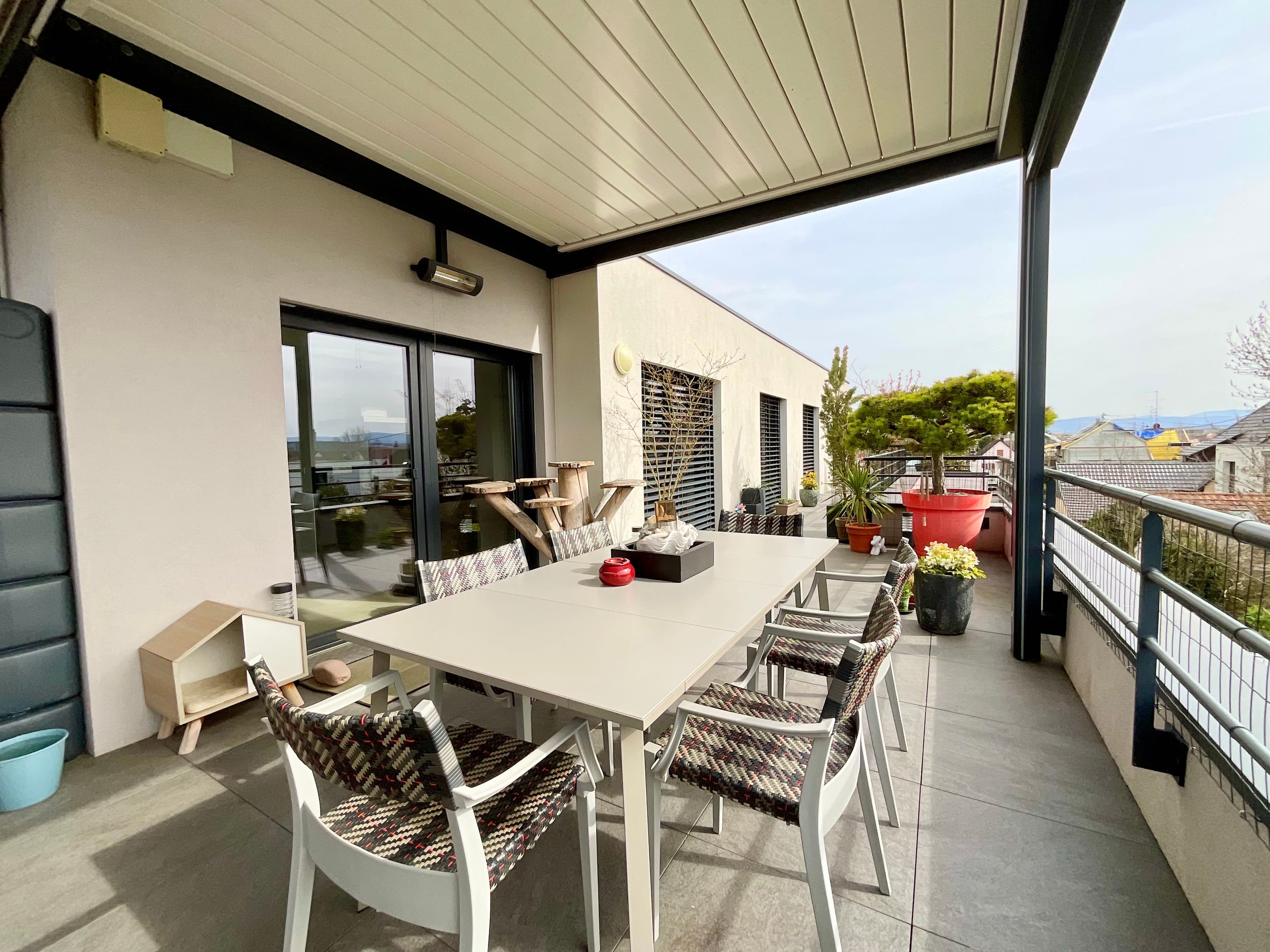 Attique d'exception occupant tout le dernier étage avec terrasse panoramique — photo 7