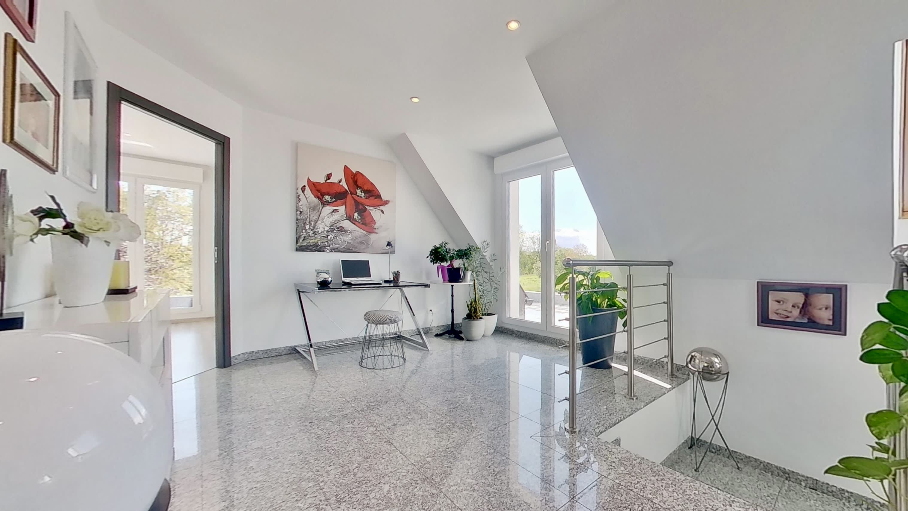 Villa contemporaine d'architecte avec jardin paysager et piscine — photo 5