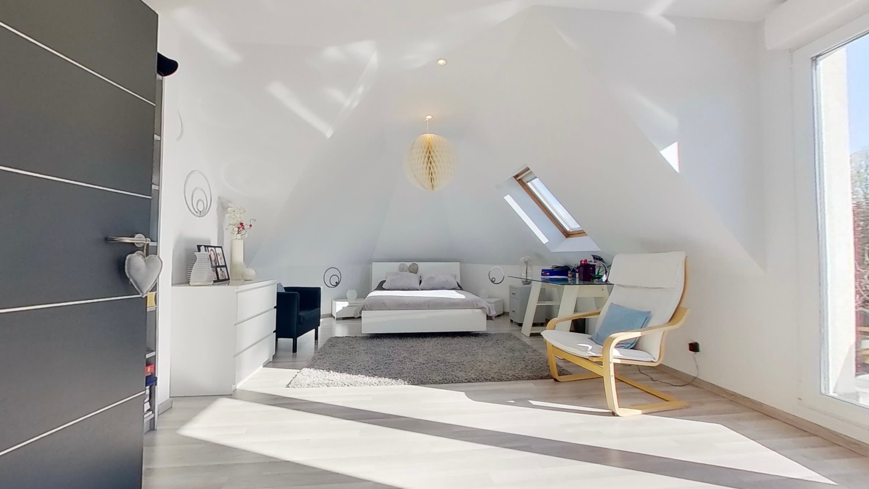 Villa contemporaine d'architecte avec jardin paysager et piscine — photo 4
