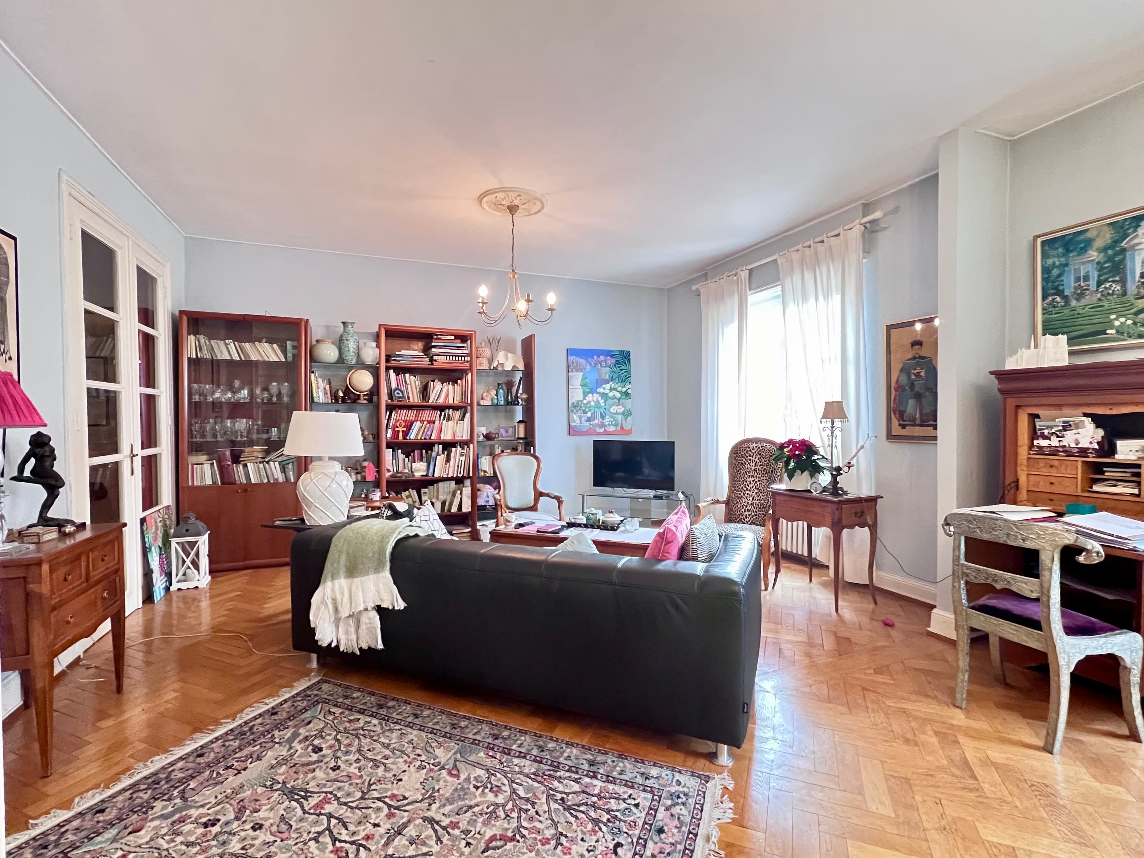 Quand parquet ancien et belles hauteurs se rencontrent — photo 1