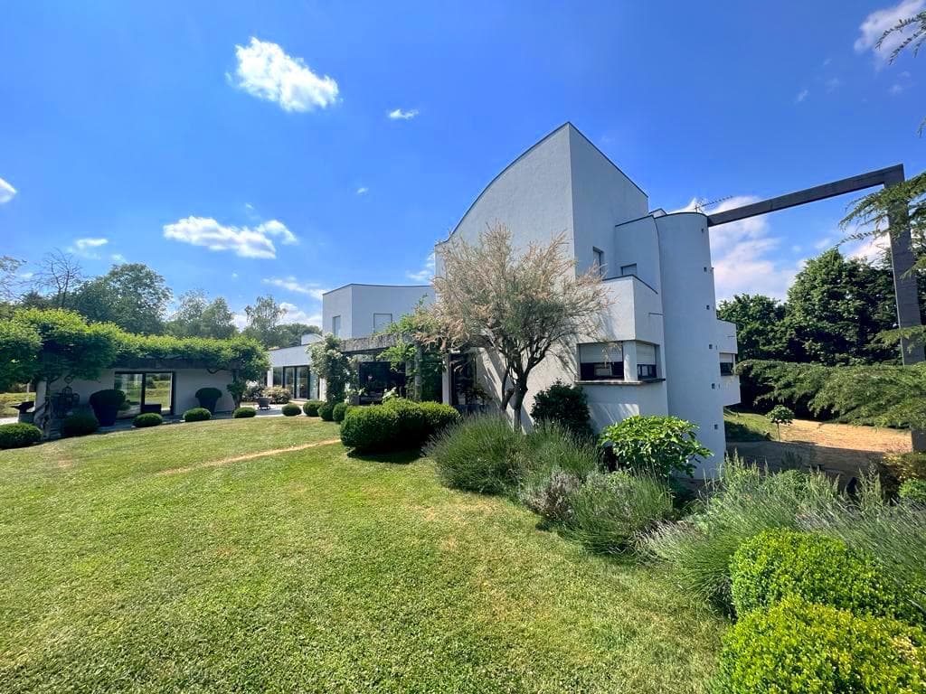 Villa d'Architecte de 380m2 dans un parc de 71 ares — photo 1